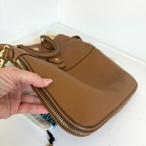 TORY BURCH Robinson Foldover Messenger Bag Brown Leather Crossbody Tote4 - Picture 8 of 13